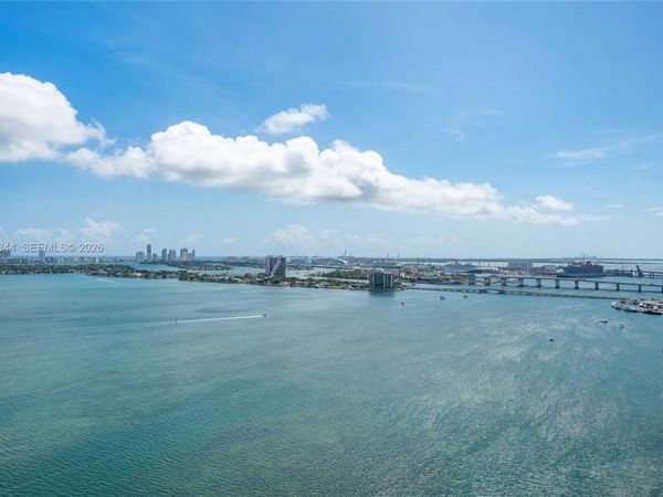 700 NE 24th St, Unit 2506, Miami, FL 33137