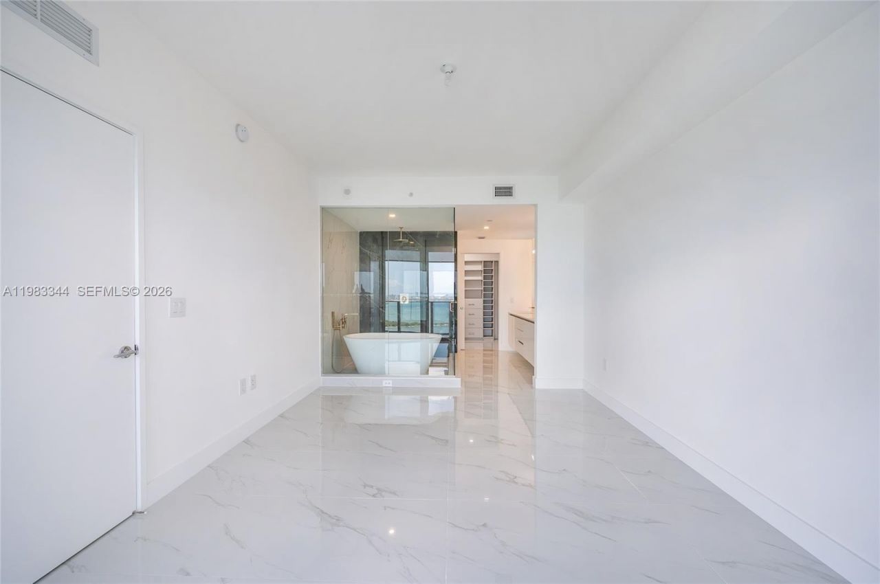 700 NE 24th St, Unit 2506, Miami, FL 33137 Photo