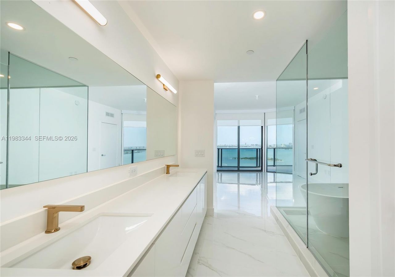 700 NE 24th St, Unit 2506, Miami, FL 33137 Photo