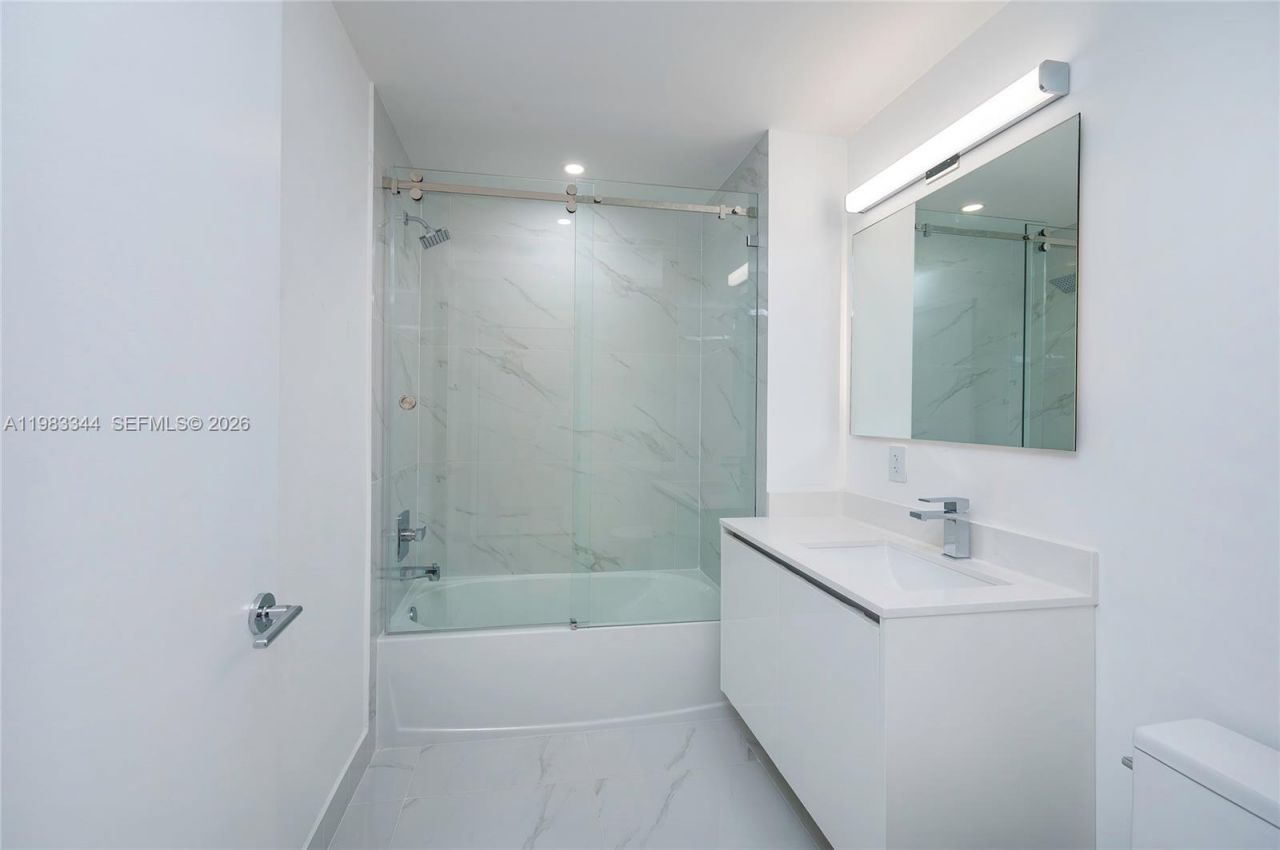 700 NE 24th St, Unit 2506, Miami, FL 33137 Photo