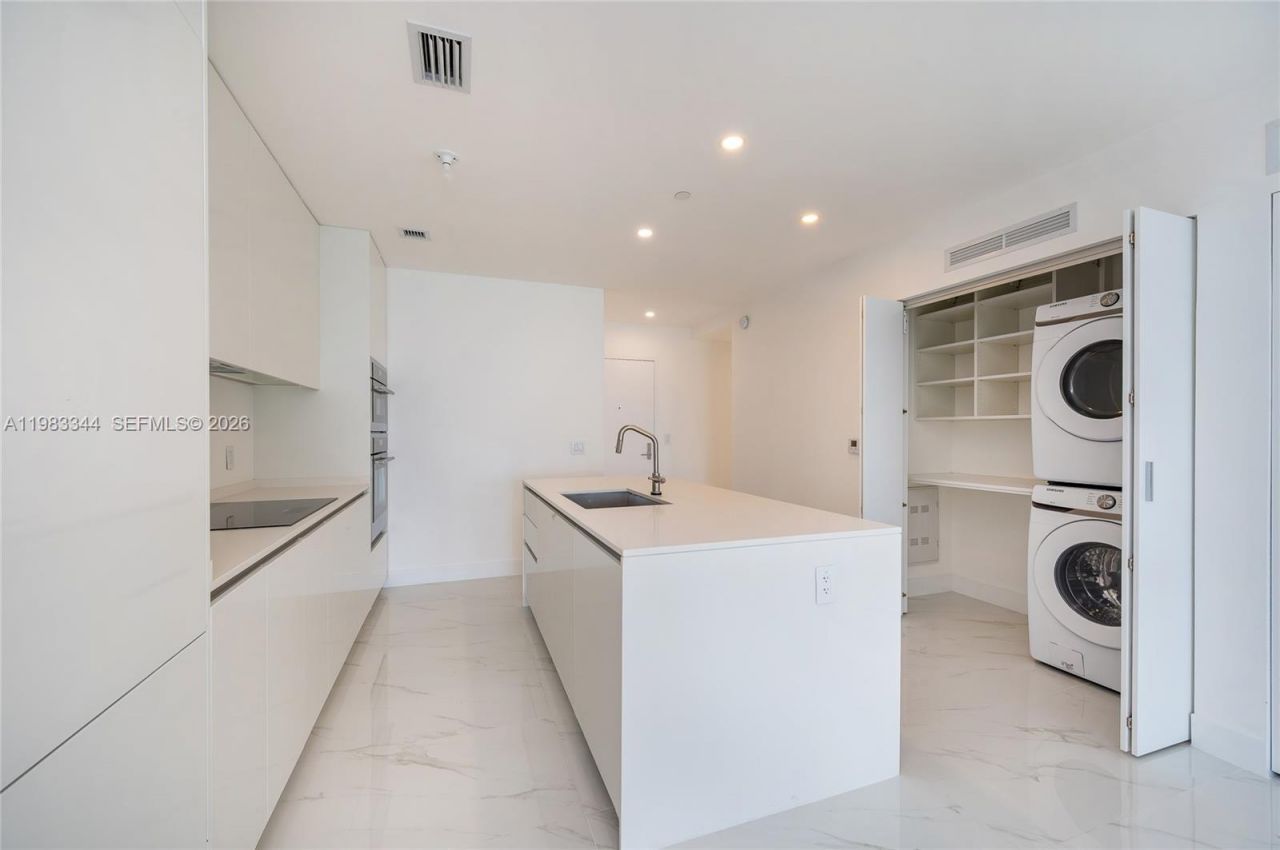 700 NE 24th St, Unit 2506, Miami, FL 33137 Photo