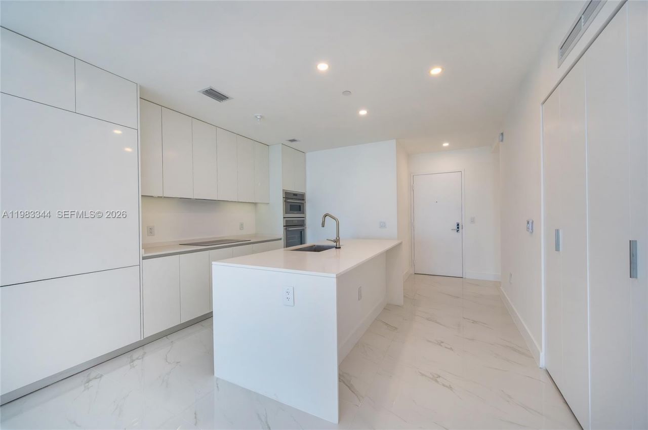 700 NE 24th St, Unit 2506, Miami, FL 33137 Photo