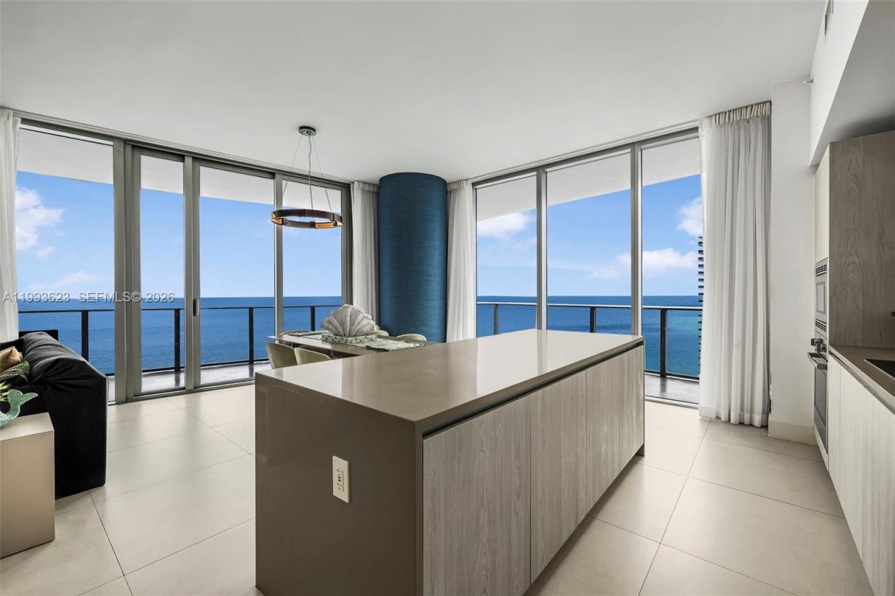 4111 S Ocean Dr, Unit LPH1, Hollywood, FL 33019 Photo