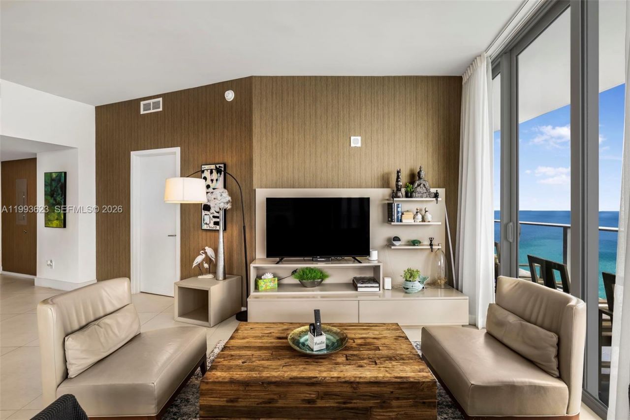 4111 S Ocean Dr, Unit LPH1, Hollywood, FL 33019 Photo