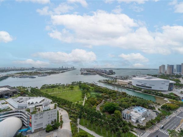 1100 Biscayne Blvd, Unit 2902, Miami, FL 33132