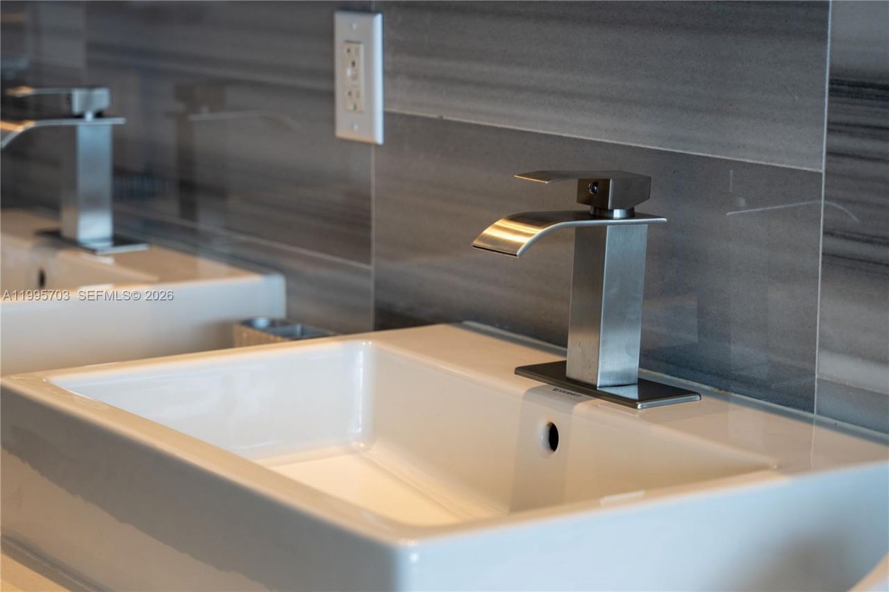 1100 Biscayne Blvd, Unit 2902, Miami, FL 33132 Photo