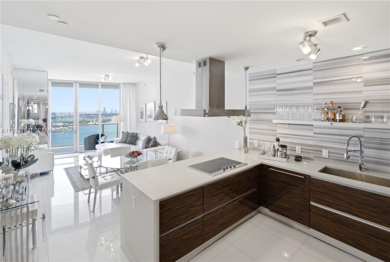 1100 Biscayne Blvd, Unit 2902, Miami, FL 33132 Photo