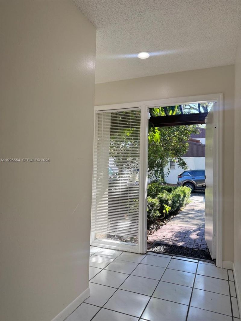 3816 SW 68th Way , Unit 14-F, Miramar, FL 33023 Photo