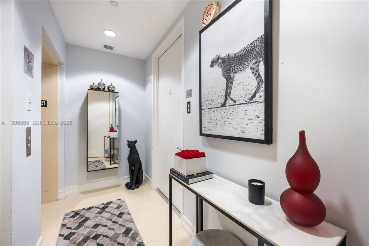 15901 Collins Ave , Unit 2104, Sunny Isles Beach, FL 33160 Photo