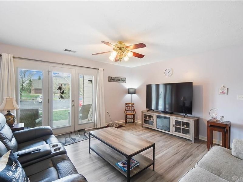 1964 Waterstone Boulevard, Unit 103, Miamisburg, OH 45342 Photo 8