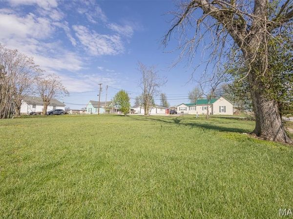 309 E Jefferson Street , Center, MO 63462
