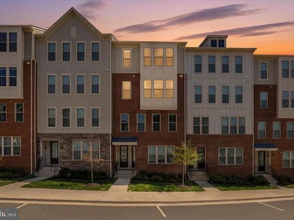 920 CALIFORNIA DRIVE NE, LEESBURG, VA 20176