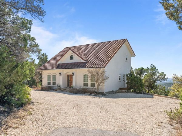 8101 Breeze WAY, Jonestown, TX 78645