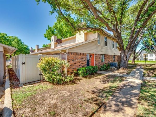 2240 Tarpley Road, Unit 32, Carrollton, TX 75006