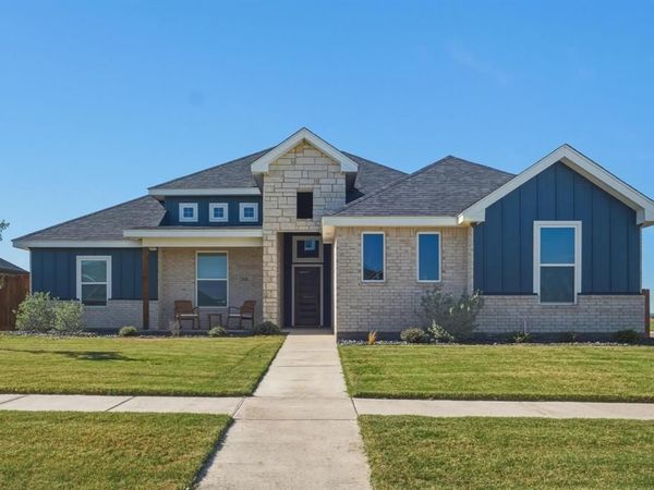 301 Blue Lake Drive, Abilene, TX 79602