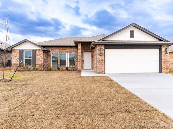 10887 S 271st East Avenue , Coweta, OK 74429