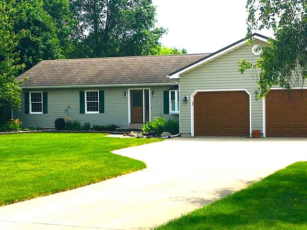 4571 S 150 W, La Porte, IN 46350