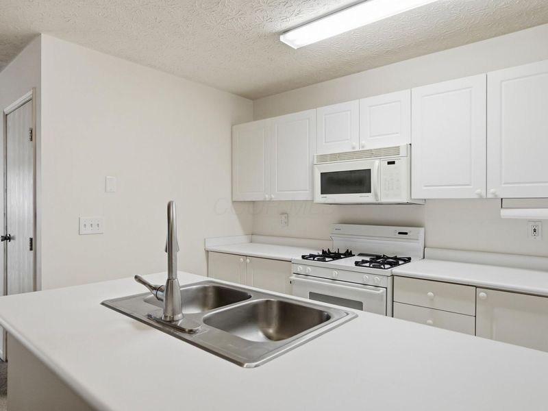 6718 Hamler Drive , Unit 33A, Canal Winchester, OH 43110 Photo 11