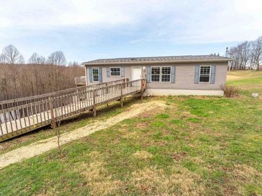 24 Faith Avenue, Masontown, WV 26542