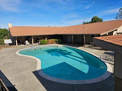 12104 Hemlock Dr, Auburn, CA 95603 Photo