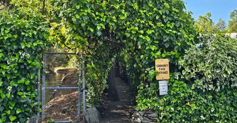 12104 Hemlock Dr, Auburn, CA 95603 Photo