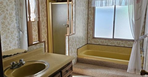 12104 Hemlock Dr, Auburn, CA 95603 Photo