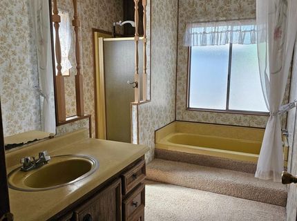 12104 Hemlock Dr, Auburn, CA 95603 Photo