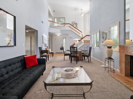 1932 University Park Dr, Sacramento, CA 95825 Photo