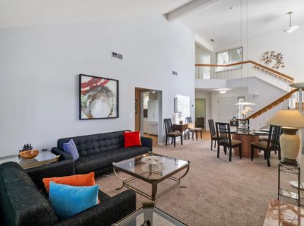 1932 University Park Dr, Sacramento, CA 95825 Photo