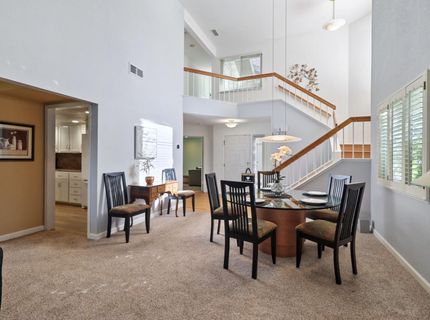 1932 University Park Dr, Sacramento, CA 95825 Photo