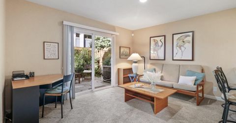 1932 University Park Dr, Sacramento, CA 95825 Photo