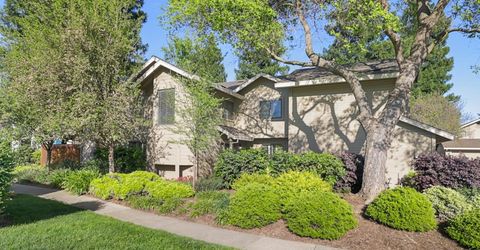 1932 University Park Dr, Sacramento, CA 95825 Photo