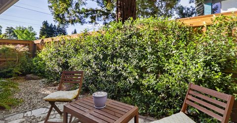 1932 University Park Dr, Sacramento, CA 95825 Photo