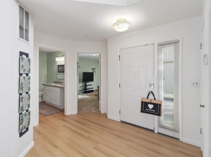 1932 University Park Dr, Sacramento, CA 95825 Photo