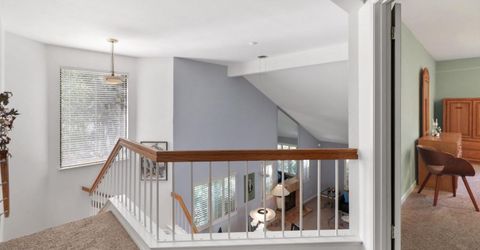 1932 University Park Dr, Sacramento, CA 95825 Photo