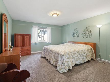 1932 University Park Dr, Sacramento, CA 95825 Photo