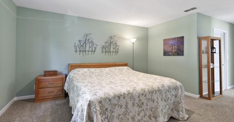 1932 University Park Dr, Sacramento, CA 95825 Photo