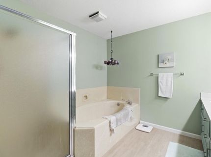 1932 University Park Dr, Sacramento, CA 95825 Photo