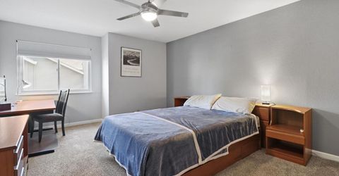 1932 University Park Dr, Sacramento, CA 95825 Photo