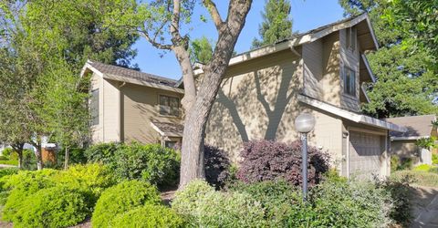 1932 University Park Dr, Sacramento, CA 95825 Photo