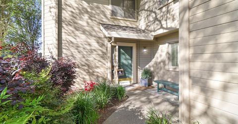 1932 University Park Dr, Sacramento, CA 95825 Photo