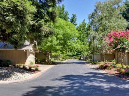 1932 University Park Dr, Sacramento, CA 95825 Photo