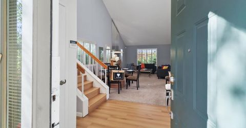 1932 University Park Dr, Sacramento, CA 95825 Photo