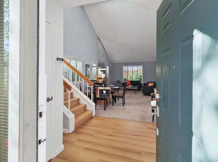 1932 University Park Dr, Sacramento, CA 95825 Photo