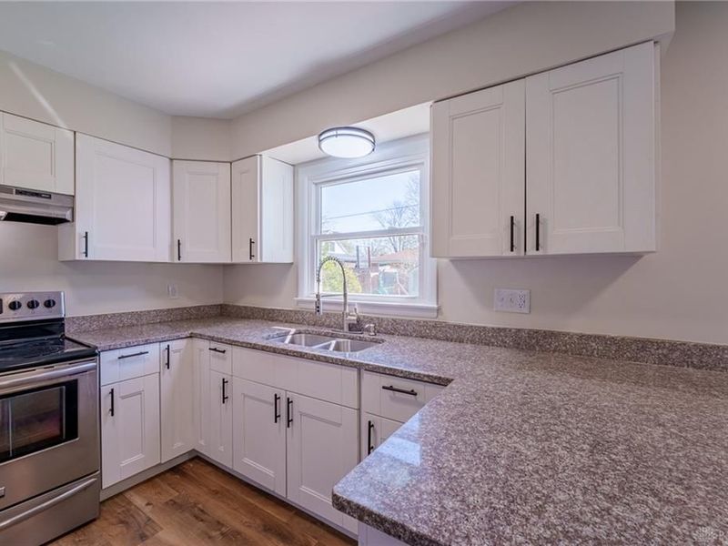 1708 Brookhollow Drive, Springfield, OH 45504 Photo 17