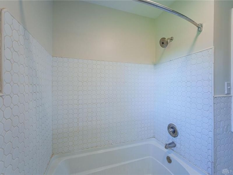 1708 Brookhollow Drive, Springfield, OH 45504 Photo 24