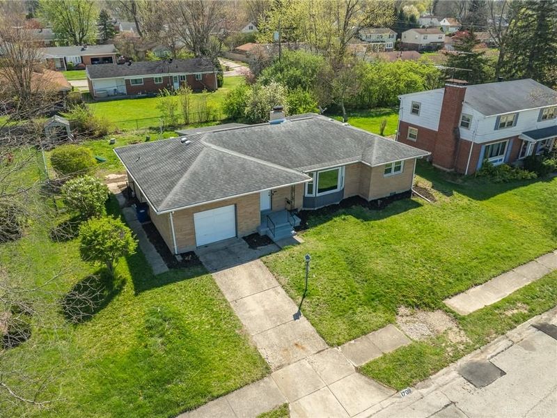 1708 Brookhollow Drive, Springfield, OH 45504 Photo 3