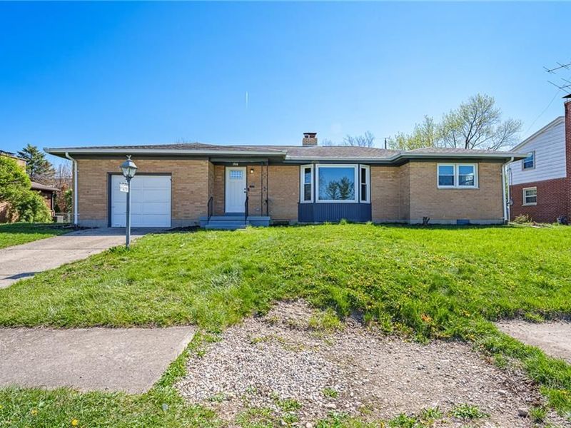 1708 Brookhollow Drive, Springfield, OH 45504 Photo 5