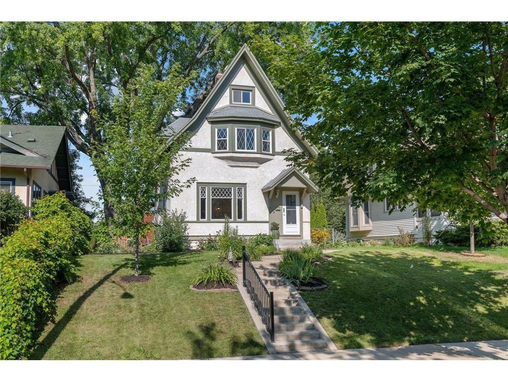 236 Thomas Avenue S, Minneapolis, MN 55405 Main Photo