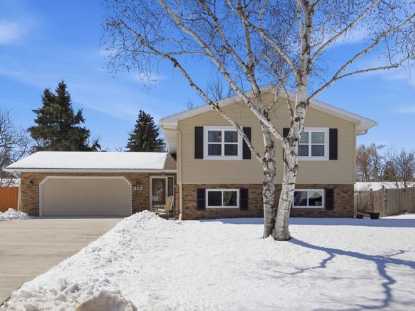 417 Valley Avenue, Moorhead, MN 56560